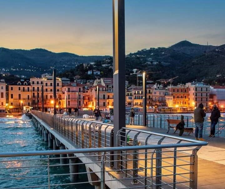 molo sera inverno e hotel